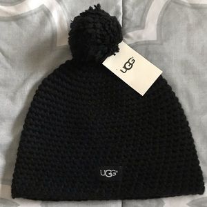 NWT BLACK UGG BEANIE